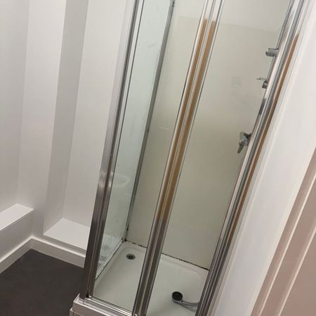 Studio Flat, Bridgewater St, L1 - Photo 4