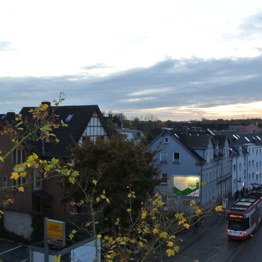 Helle Dachgeschosswohnung mit Balkon, ca. 62,41 m² in Dortmund-Marten zu vermieten! - Photo 1