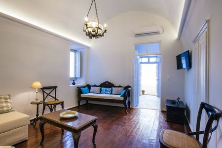 Κτίριο για ενοικίαση - Σαντορίνη, - Φωτογραφία 2