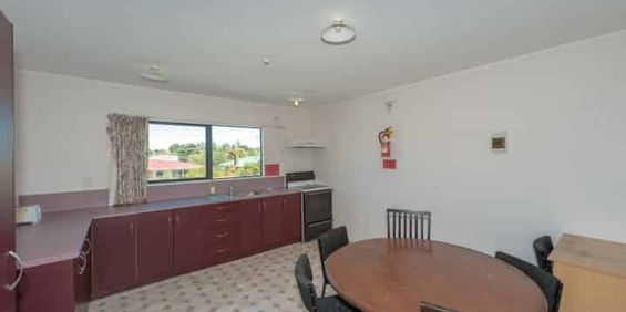 Furnished Studio Unit - Photo 3