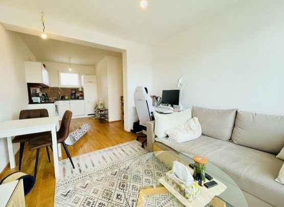 Ruhige 2-Zimmer-Wohnung mit großer Süd-Terrasse, Carport & Kellerabteil! - Foto 1