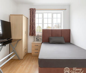 1 bedroom in a house share to rent - Photo 1