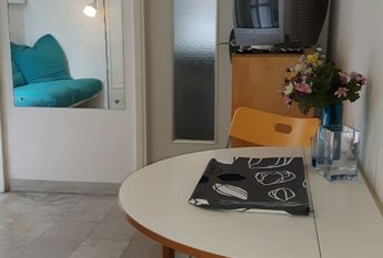 Студия возле метро Лоди Тибб