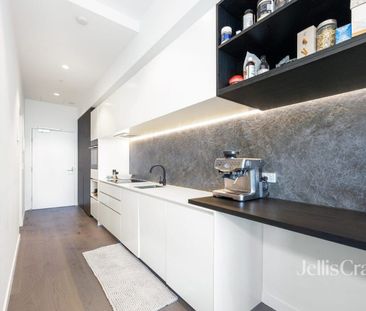 Elevated Living with Views - Photo 6