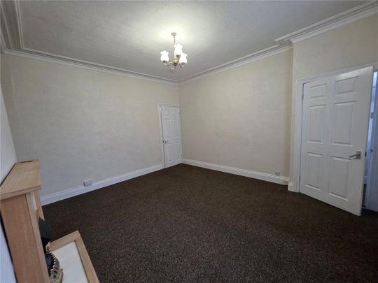 Leeds Road, Dewsbury, West Yorkshire, WF12 - Photo 1