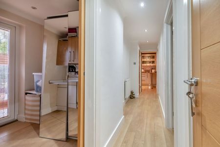 Whielden Close, Amersham, Buckinghamshire,HP7 - Photo 3