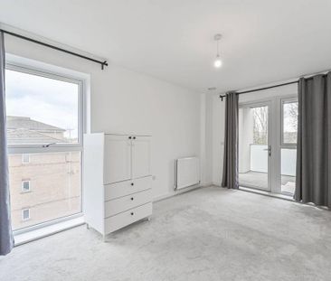 2 bedroom flat to rent - Photo 6