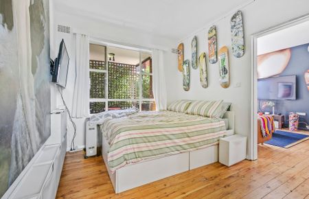 Fully Furnished, Tastefully Styled, Quaint And Evocative, Unparalleled One Bedroom Oasis In The Heart Of Dulwich Hill - Photo 5