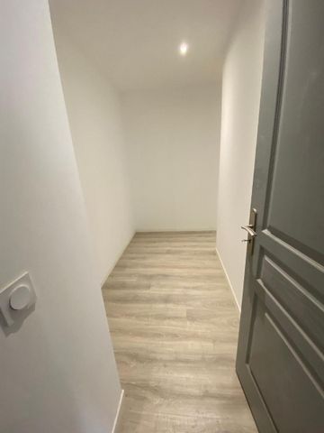 Location Appartement 3 pièces 72m² ST MAXIMIN LA STE BAUME 83470 - Photo 5