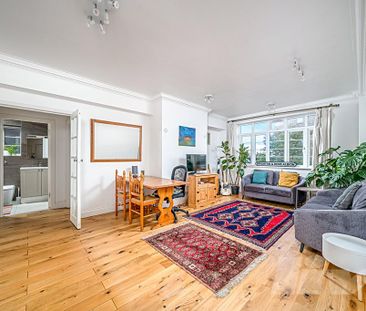 4 bedroom flat to rent - Photo 2
