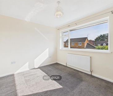3 bedroom semi-detached house to rent - Photo 6