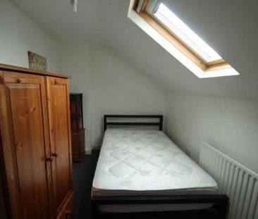 3 bedroom apartment to rent - Photo 5