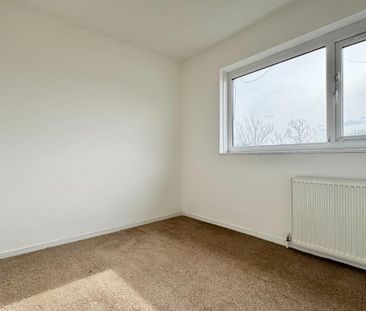 4 bedroom House To Let - Photo 2
