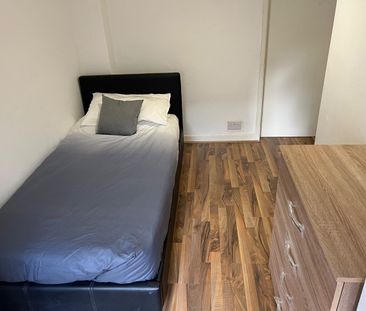 Room in a Shared House, Whiteways Grove, S4 - Photo 6