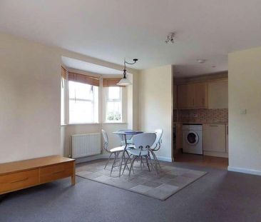 Rigel Close, Swindon, Wiltshire, SN25 - Photo 2