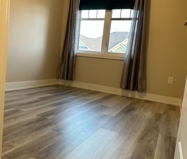 For Lease - 276 Gatwick Drive Unit# 304, Oakville, Ontario - Photo 1