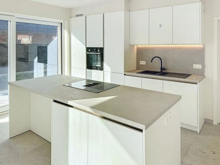 Prachtige en zéér ruime woning met kwaliteitsvolle afwerking - Photo 2