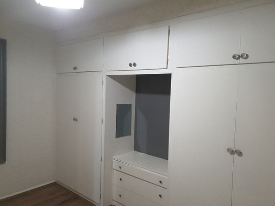 Room in a Shared Flat, London, E11 - Photo 1