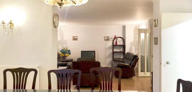 Three Bedrooms Apartment in Porchester Place, W2 - Photo 1