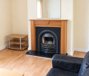 9 Castle Lawn, Kilgobbin Wood, Leopardstown, Dublin 18 - Photo 1