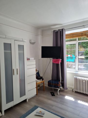Room in a Shared Flat, Hillfield Court, NW3 - Photo 3