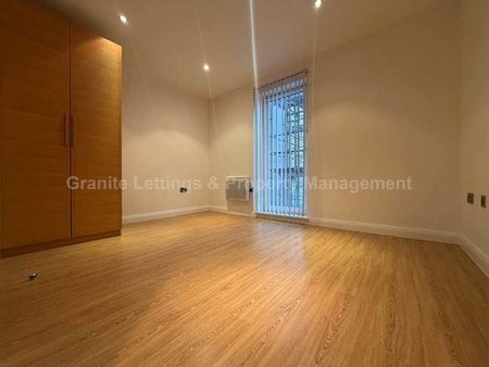 Xq, Taylorson Street South, Salford Quays, M5 - Photo 3