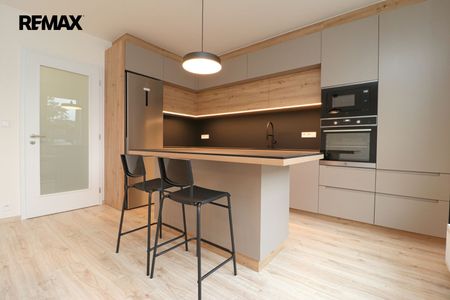 Pronájem bytu 2+kk v osobním vlastnictví 57 m², Praha 9 - Vysočany - Fotografie 5