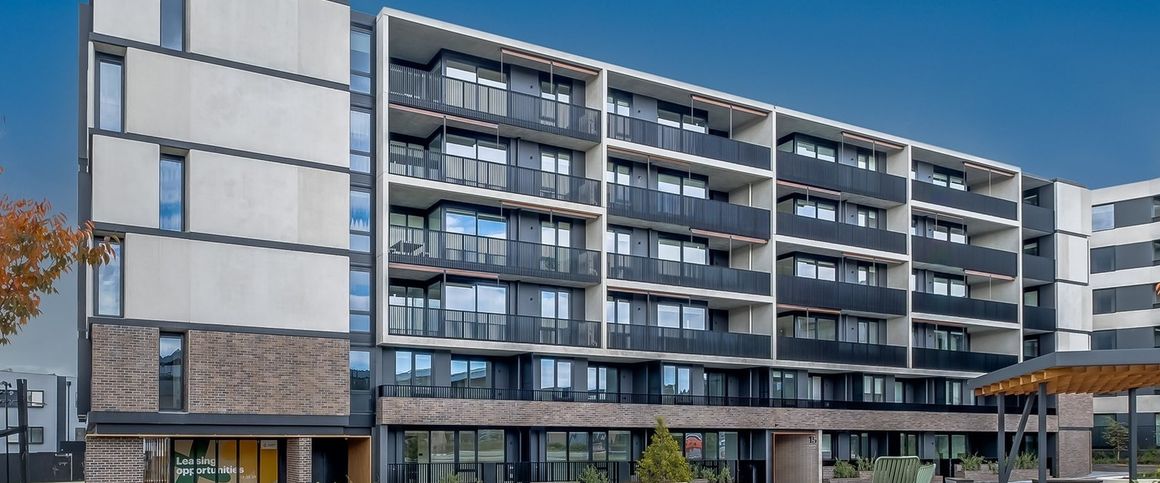 Modern life Garden apartment in heart of Burwood - Photo 1