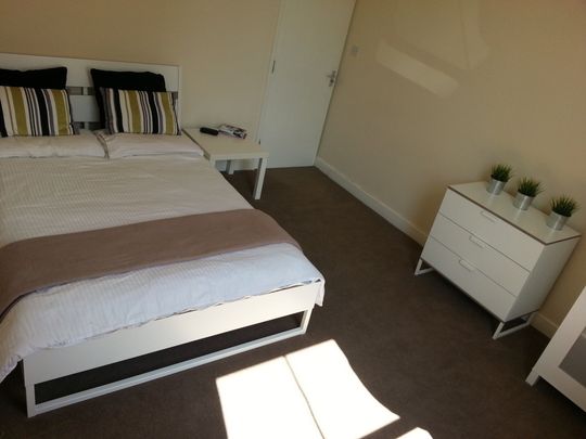 2 Bedroom Terraced To Rent in Nottingham - Photo 1