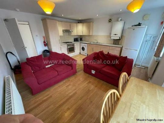 4 bedroom property to rent in Nottingham - Photo 1