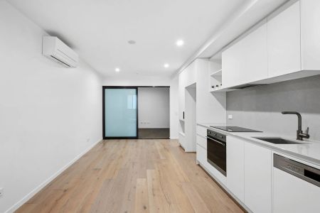 Convenience Meets Contemporary in The Heart of Canberra - Photo 5