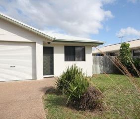 Charming 3 Bedroom Duplex in Kelso - Photo 6