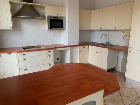 Location Appartement 3 pièces 90 m2 à Perpignan - Photo 2