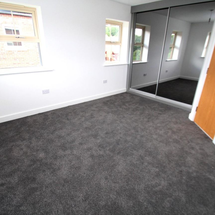 2 bedroom semi-detached house to rent - Photo 1