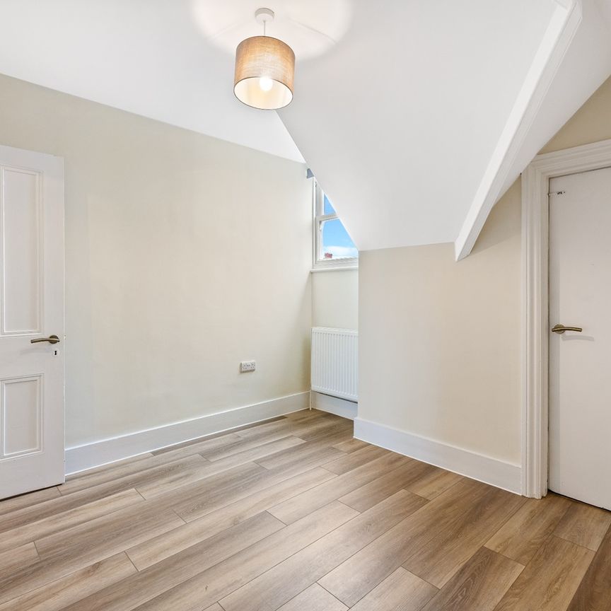 2 Bed Flat, Beaconsfield Villas, BN1 - Photo 1