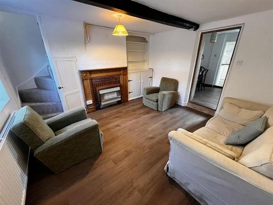 3 bedroom terraced house to rent - Photo 1