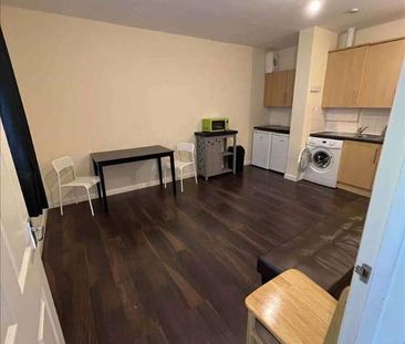 The Mews, Turnpike Lane, N8 - Photo 2