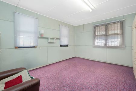 73 Finnie Road, Deagon QLD 4017 - House For Rent - $520 | Domain - Photo 4