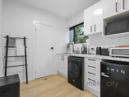 Modern Furnished Studio in Wavell Heights – Private & Comfortable! - Photo 4