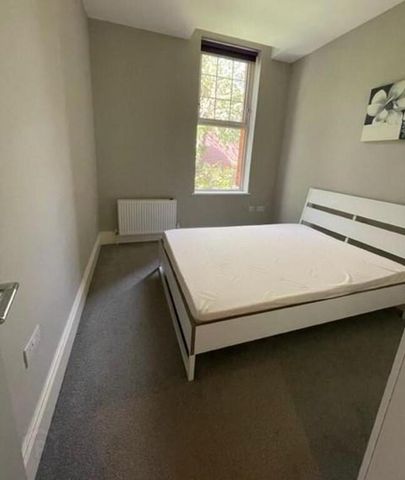 Apt 7, 35-37 Sans Souci Park, Malone Road, Belfast, BT9 5BZ - Photo 3