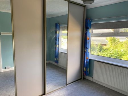 3 Bed Semi-Detached House, Brian Place, LS15 - Photo 4