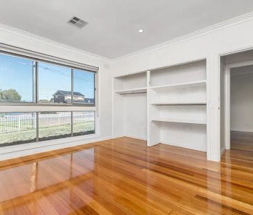 216 Wright Street, Sunshine West VIC 3020 - Photo 6