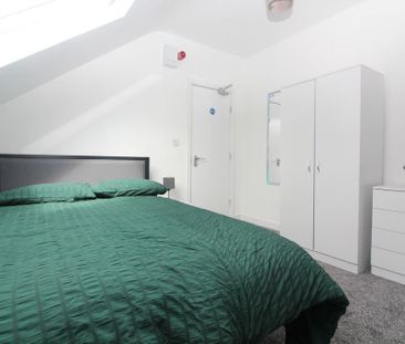 1 bedroom in a house share to rent - Photo 1