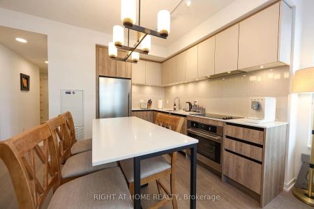 8 Beverley Glen #D433 - Photo 5