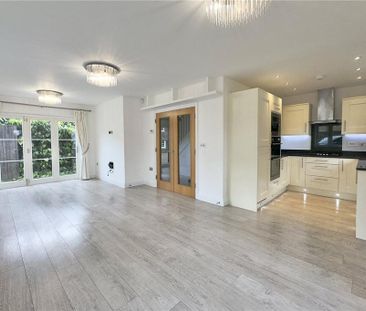 2 bedroom semi-detached house to rent - Photo 3