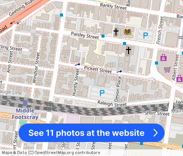 “Neat Edwardian house close to all amenities!” - Photo 1