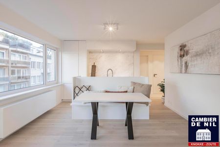 Gerenoveerd en centraal gelegen hoekappartement - Photo 5