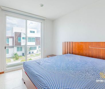 Casa en renta en Parque Capellanía, Lomas de Angelópolis - Photo 1