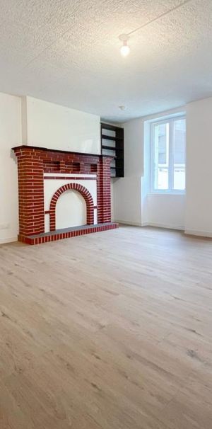 Location Appartement 2 pièces 37m² MONT DE MARSAN 40000 - Photo 1