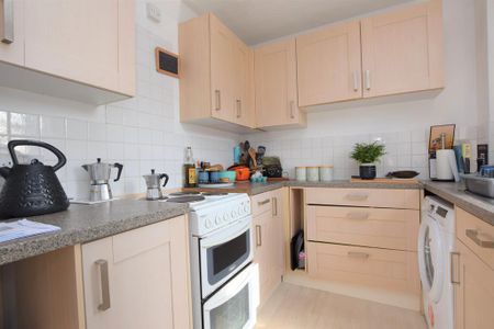 2 bedroom apartment to rent - Photo 5